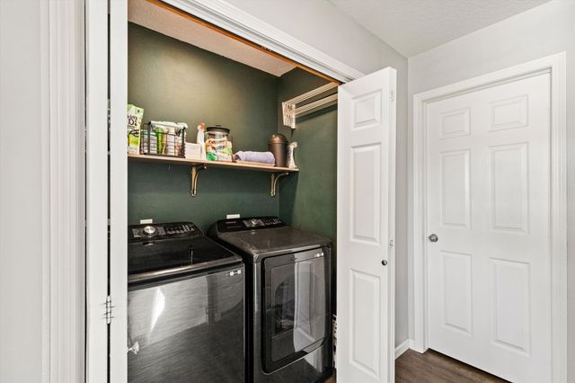 8610 Ep True Parkway 13006, West Des Moines, IA 50266