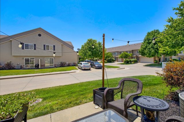 8610 Ep True Parkway 13006, West Des Moines, IA 50266
