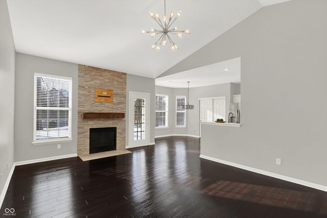 5873 Lost Oaks Drive, Carmel, IN 46033