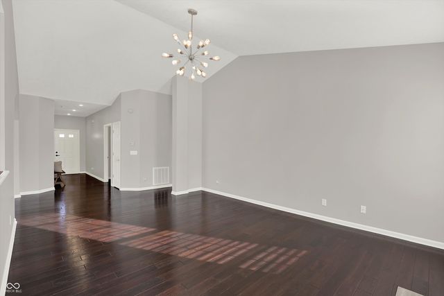 5873 Lost Oaks Drive, Carmel, IN 46033