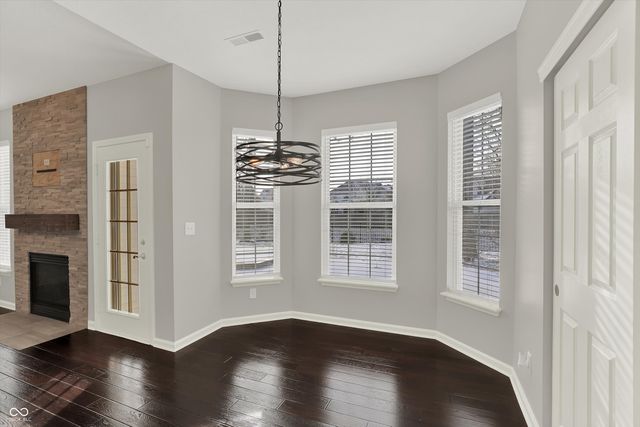 5873 Lost Oaks Drive, Carmel, IN 46033