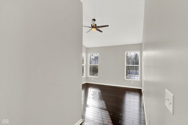 5873 Lost Oaks Drive, Carmel, IN 46033