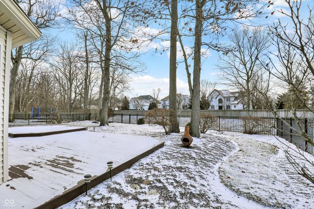 5873 Lost Oaks Drive, Carmel, IN 46033