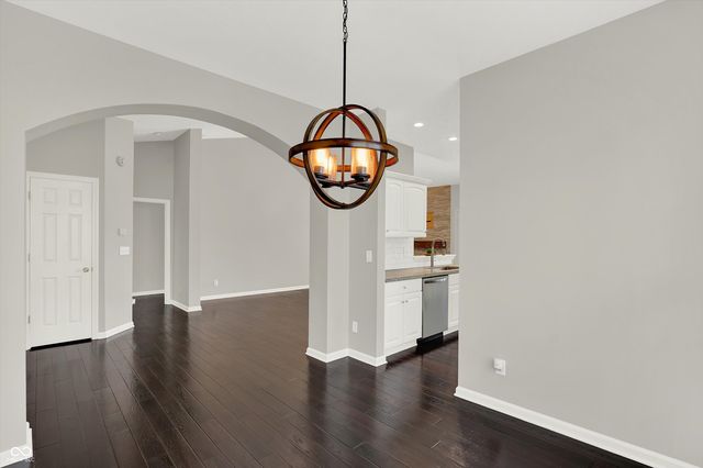 5873 Lost Oaks Drive, Carmel, IN 46033