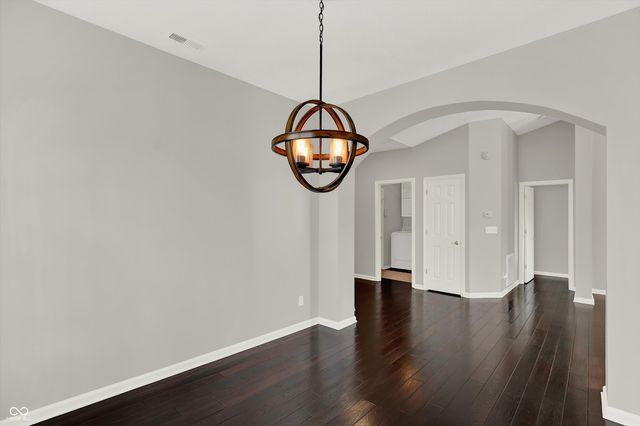 5873 Lost Oaks Drive, Carmel, IN 46033