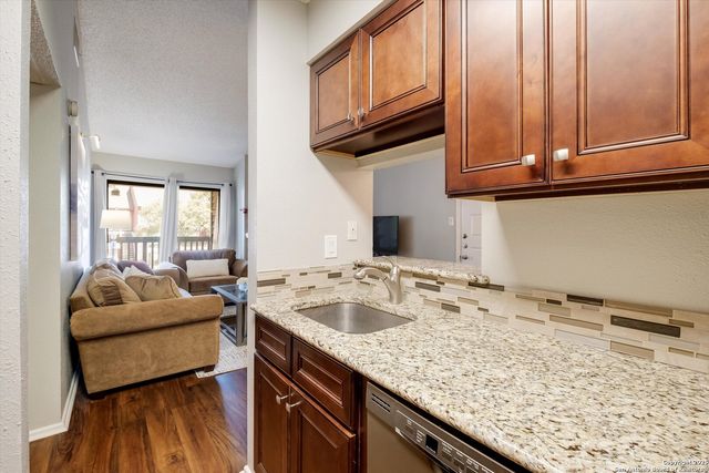 13018 Heimer Rd Apt 421, San Antonio, TX 78216