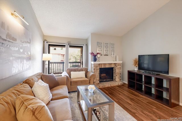 13018 Heimer Rd Apt 421, San Antonio, TX 78216