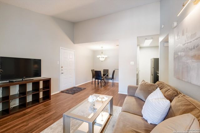 13018 Heimer Rd Apt 421, San Antonio, TX 78216