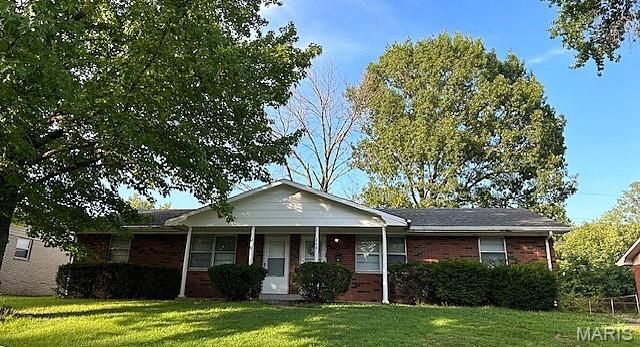 208 Gettysburg Road, Belleville, IL 62226