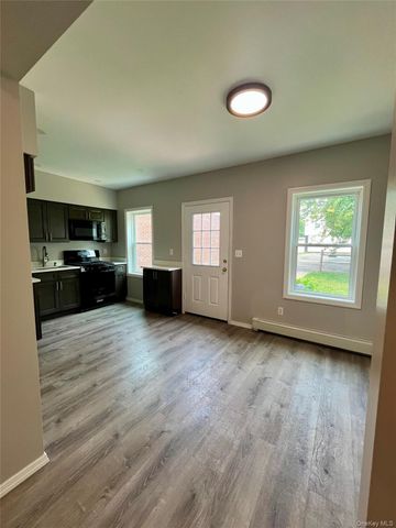 6 E 2nd Street 1st Floor, Huntington Station, NY 11746