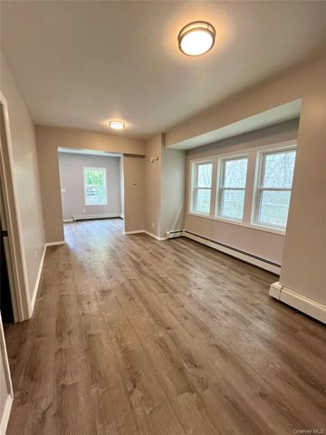 6 E 2nd Street 1st Floor, Huntington Station, NY 11746