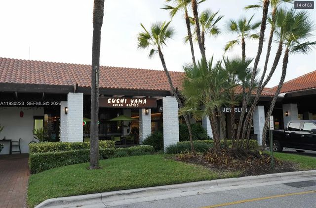 2427 24th Lane, Palm Beach Gardens, FL 33418