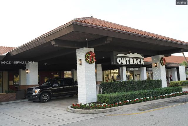 2427 24th Lane, Palm Beach Gardens, FL 33418