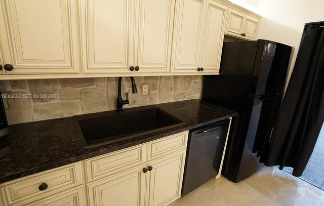 2427 24th Lane, Palm Beach Gardens, FL 33418