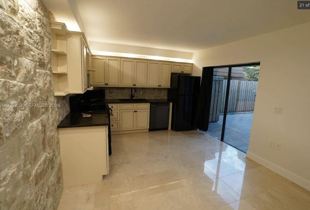 2427 24th Lane, Palm Beach Gardens, FL 33418