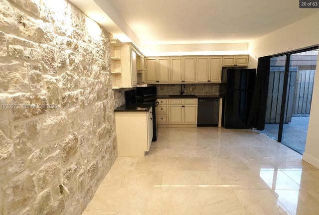 2427 24th Lane, Palm Beach Gardens, FL 33418