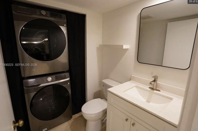 2427 24th Lane, Palm Beach Gardens, FL 33418