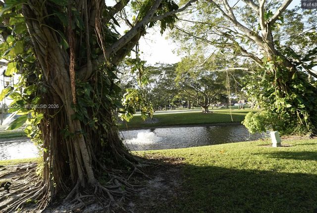 2427 24th Lane, Palm Beach Gardens, FL 33418