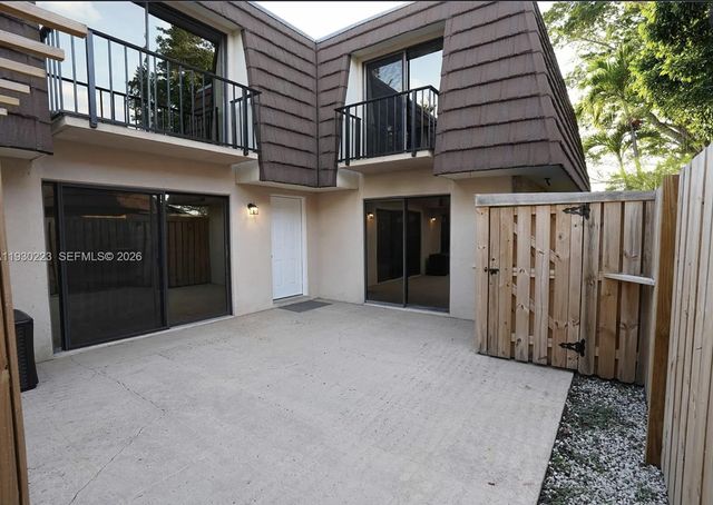 2427 24th Lane, Palm Beach Gardens, FL 33418