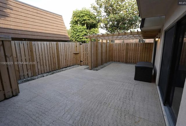 2427 24th Lane, Palm Beach Gardens, FL 33418