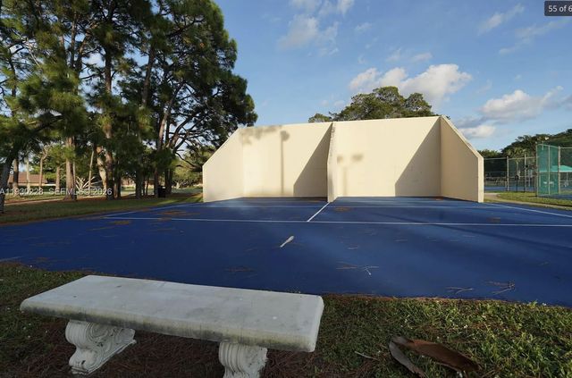 2427 24th Lane, Palm Beach Gardens, FL 33418