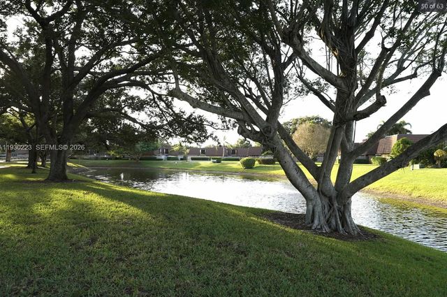 2427 24th Lane, Palm Beach Gardens, FL 33418