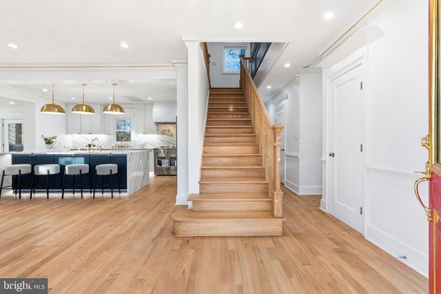 6218 SUITLAND RD, Suitland, MD 20746