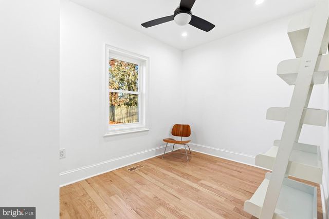 6218 SUITLAND RD, Suitland, MD 20746