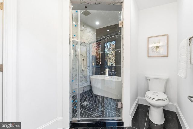 6218 SUITLAND RD, Suitland, MD 20746