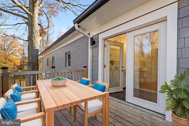 6218 SUITLAND RD, Suitland, MD 20746