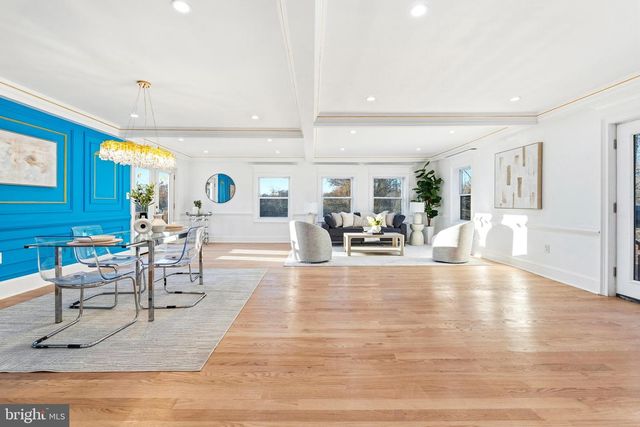 6218 SUITLAND RD, Suitland, MD 20746