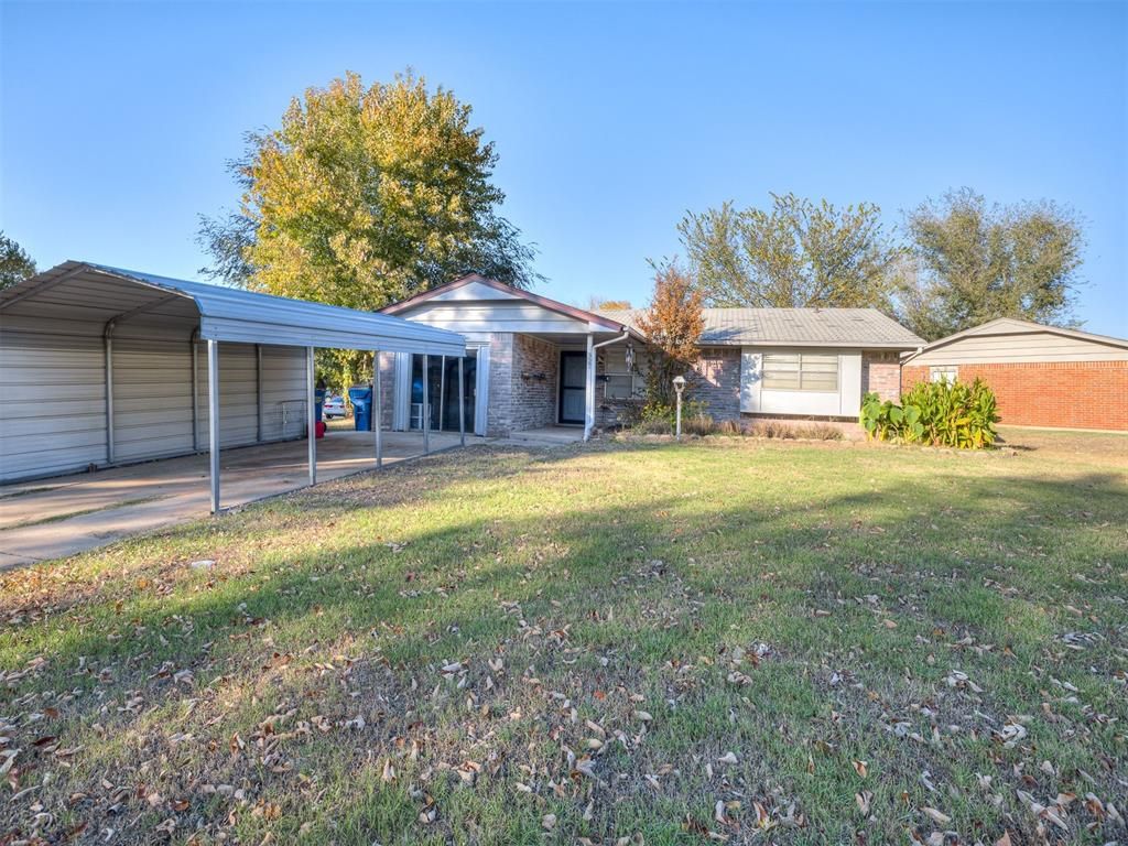 327 E Linden Lane, Mustang, OK 73064