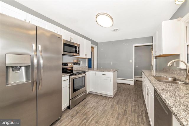 27 LEHIGH AVE, Hagerstown, MD 21742