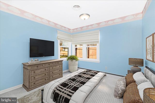 27 LEHIGH AVE, Hagerstown, MD 21742