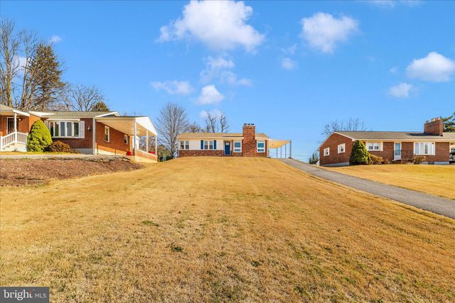 27 LEHIGH AVE, Hagerstown, MD 21742