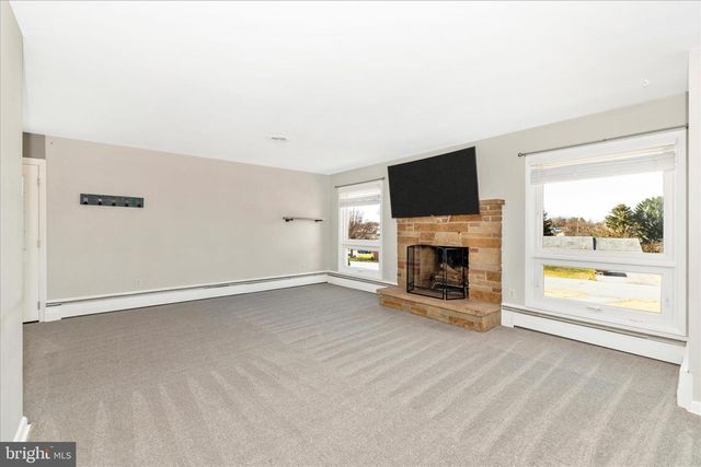 27 LEHIGH AVE, Hagerstown, MD 21742