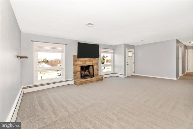 27 LEHIGH AVE, Hagerstown, MD 21742