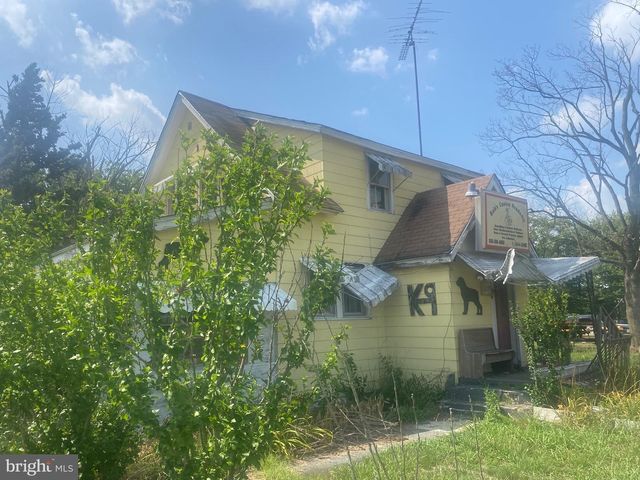 20484 S DUPONT HWY, Harrington, DE 19952