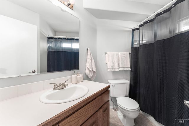 1118 N Snead Ave, Eagle, ID 83616