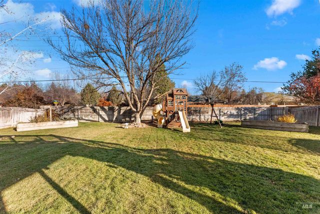 1118 N Snead Ave, Eagle, ID 83616