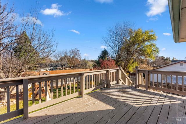 1118 N Snead Ave, Eagle, ID 83616