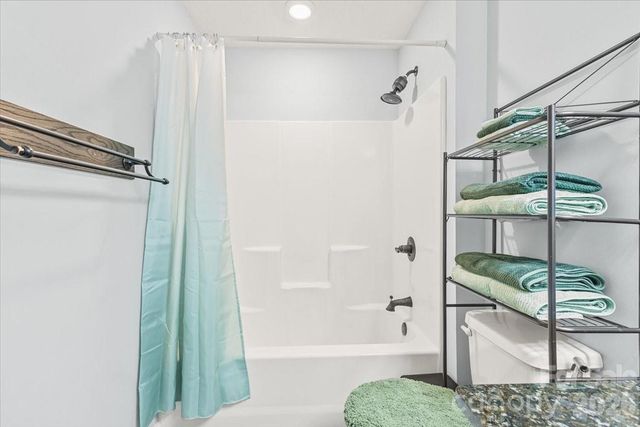 65 Leisure Lane, Swannanoa, NC 28778
