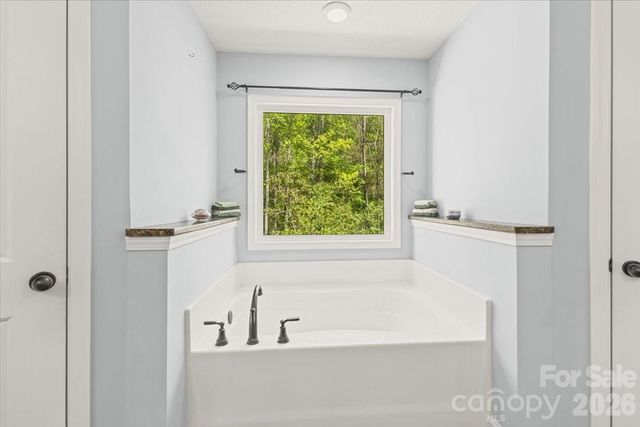 65 Leisure Lane, Swannanoa, NC 28778