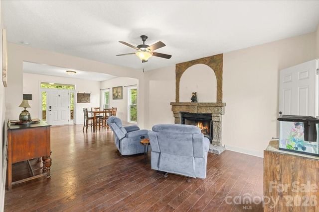 65 Leisure Lane, Swannanoa, NC 28778