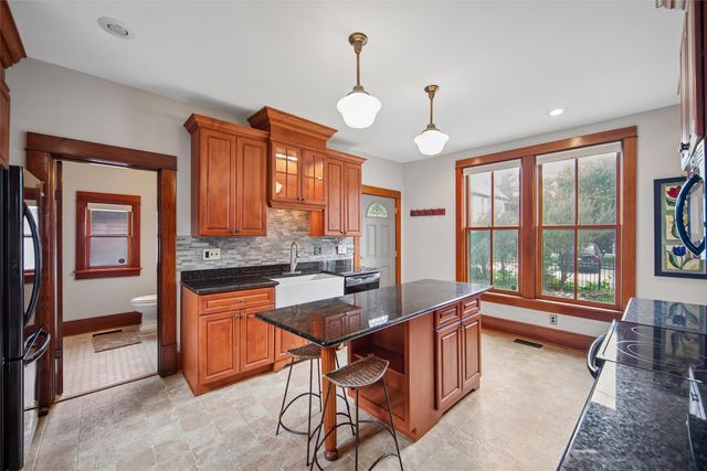 821 16th Street, Des Moines, IA 50314