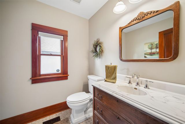 821 16th Street, Des Moines, IA 50314