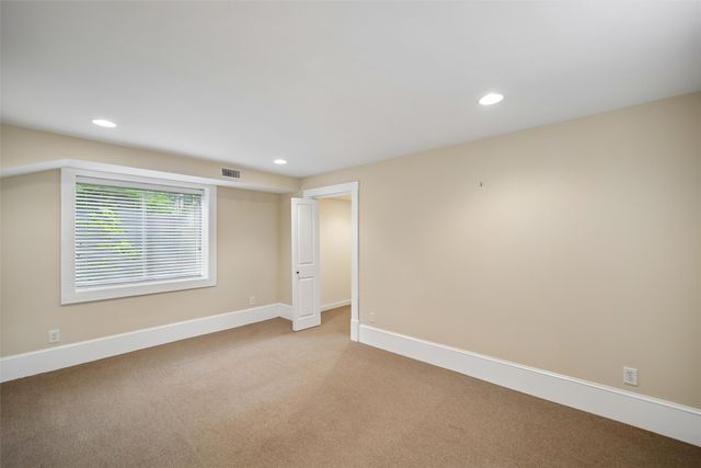 821 16th Street, Des Moines, IA 50314
