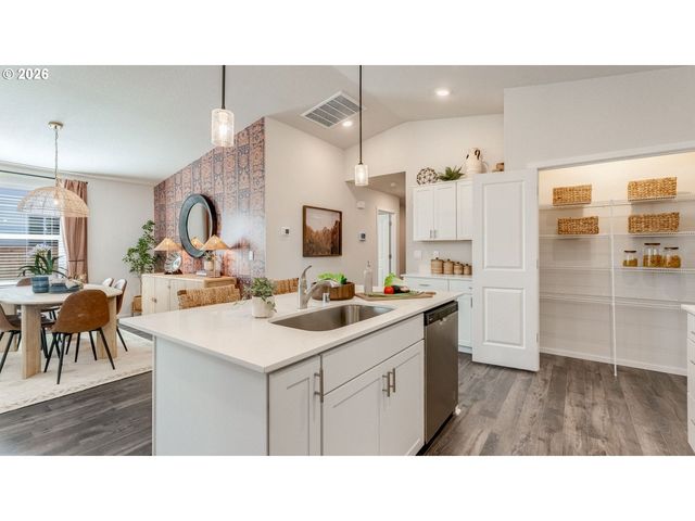 112 Ne 21ST Way, Battle Ground, WA 98604