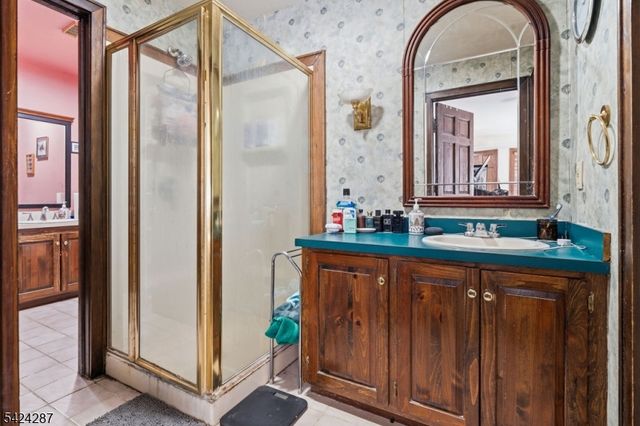 102 S Franklin St, Lambertville City, NJ 08530