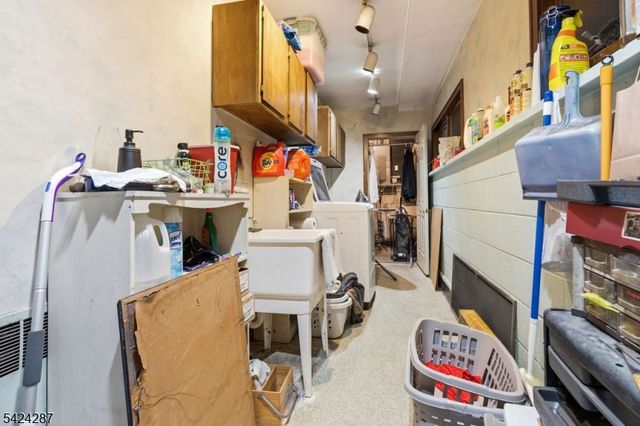 102 S Franklin St, Lambertville City, NJ 08530